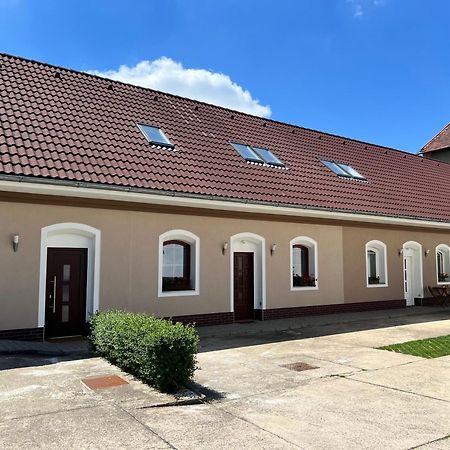 Penzion Manes Krabcice Zewnętrze zdjęcie